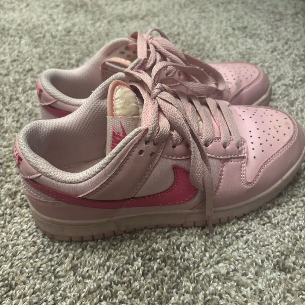 Nike Blush Pink Athletic Shoes